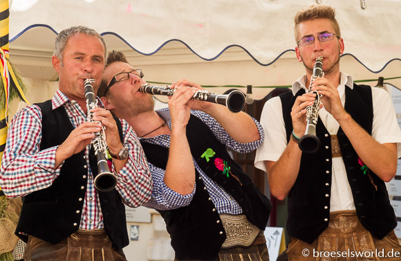 Musiker beim Kirchtag in Villach, Österreich
