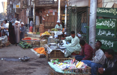 Straßenmarkt in Luxor